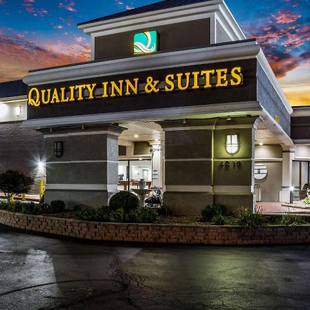 Quality Inn & Suites Kansas City - Independence I-70 East Dış mekan fotoğraf