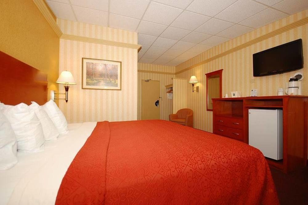 Quality Inn & Suites Kansas City - Independence I-70 East Dış mekan fotoğraf