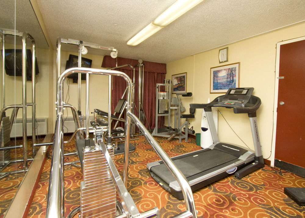 Quality Inn & Suites Kansas City - Independence I-70 East Dış mekan fotoğraf
